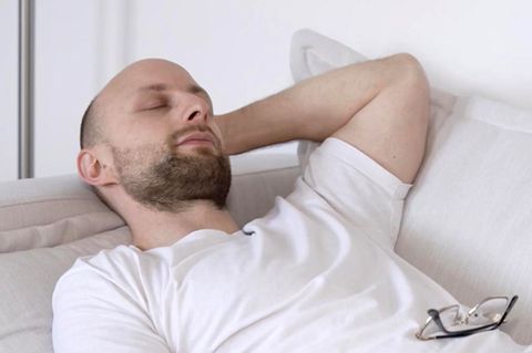 Powernap: So gelingt der Mittagsschlaf gegen das Mittagstief