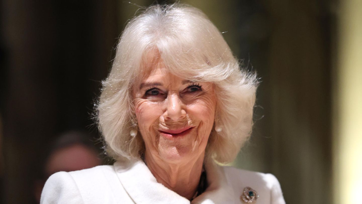Queen Camilla: Vacation despite chaos at the British court