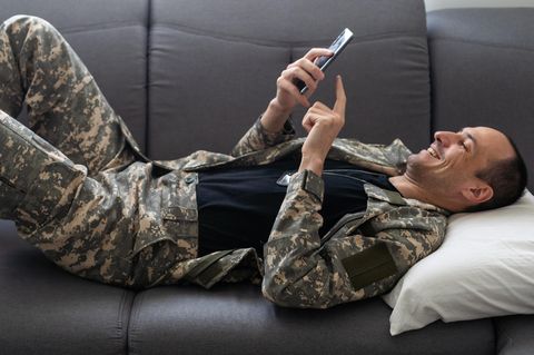 Ein US-Oberst fiel auf einer Dating-Website auf eine angebliche Geliebte herein (Symbolbild)