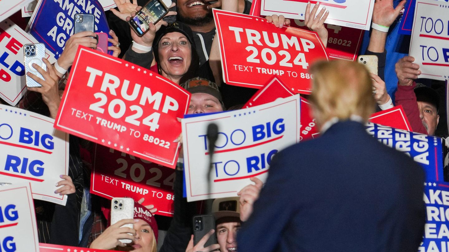 US-Wahl 2024 : Demokraten wollen Donald Trump per Gesetz von allen Ämtern fernhalten