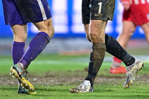 Zuletzt kam es in einem Spiel in Bremen während eines Amateur-Spiels zur Rudelbildung und Tritten gegen den Kopf eines Spielers