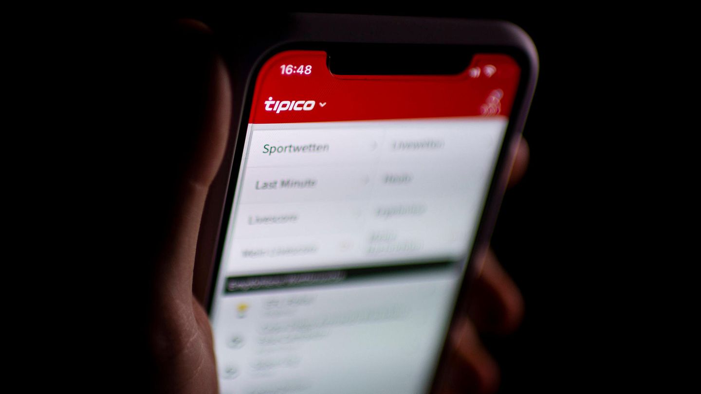 Tipico-App auf einem Smartphone