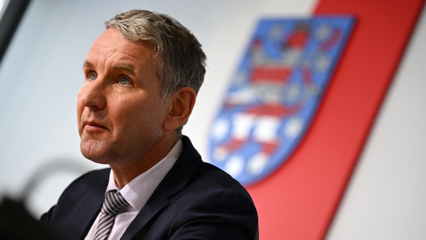 Der Thüringer Verfassungsschutz stuft AfD-Politiker Björn Höcke als Rechtsextremisten ein