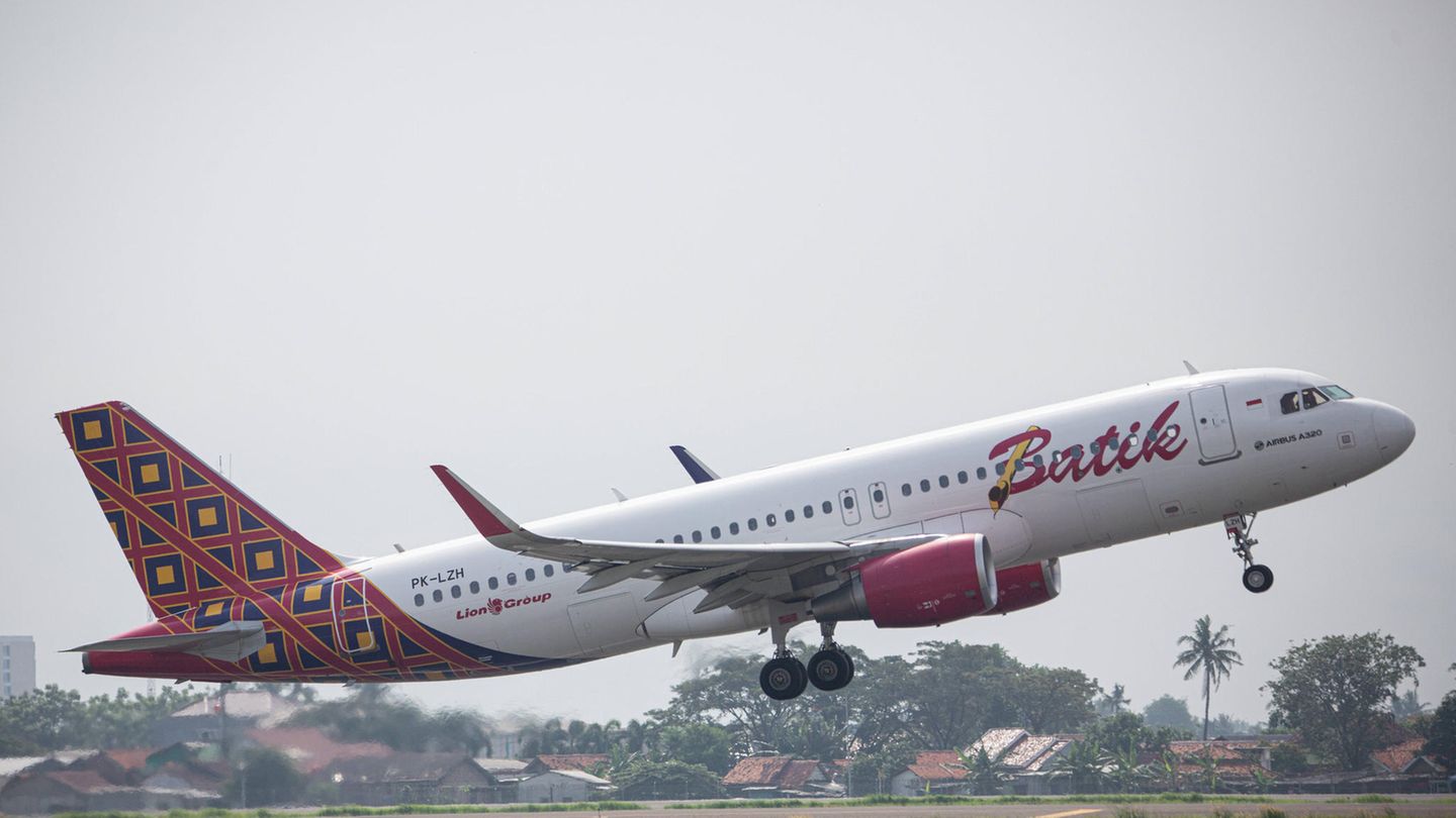 Indonesia: Airbus A320 lepas landas tanpa pengemudi karena kedua pilot tertidur