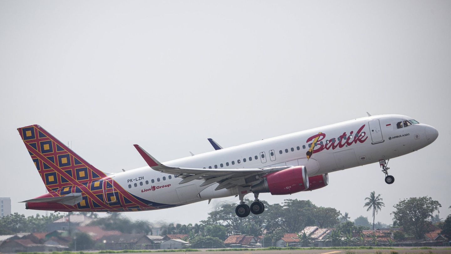 Indonesien piloten eingeschlafen