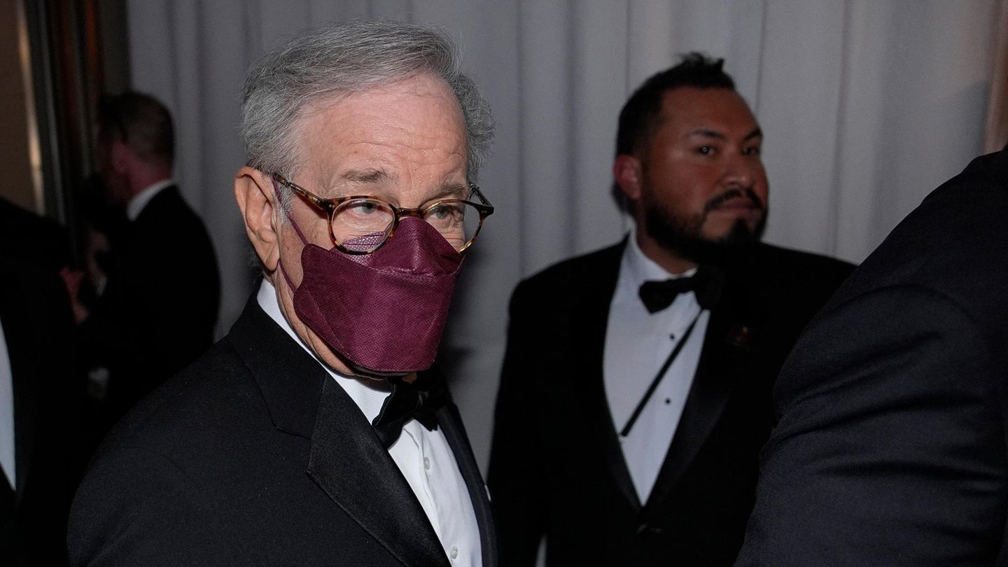 Steven Spielberg