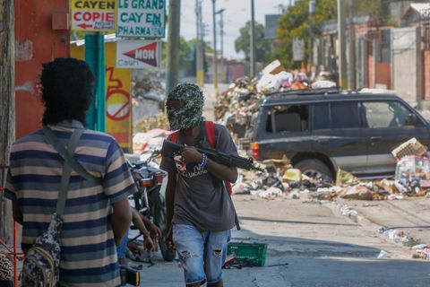 Bewaffnete Männer in Port-au-Prince