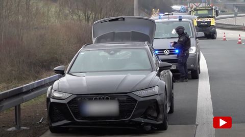 Vier Männer sprengen in Oberfranken einen Geldautomaten. Anschließend flüchten sie in einem schwarzen Audi über die Autobahn, bis ein Wildunfall sie stoppt. In Thüringen klicken schließlich die Handschellen.     