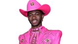 Lil Nas X erscheint bei den Grammy Awards in rosa Cowboy-Outfit