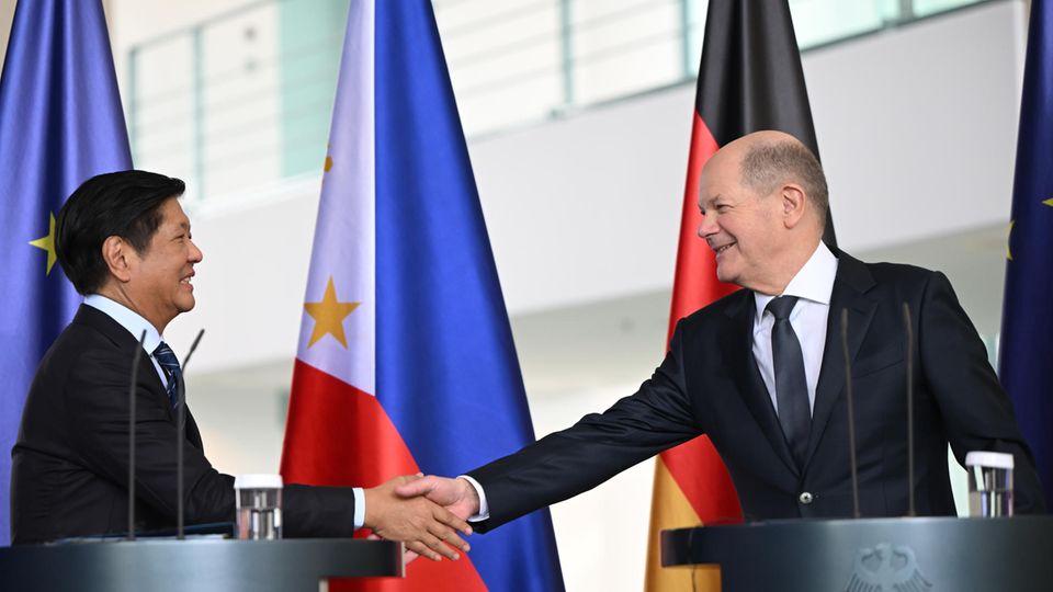 Kanzler Olaf Scholz verabschiedet den philippinischen Staatspräsidenten Ferdinand Marcos Jr.