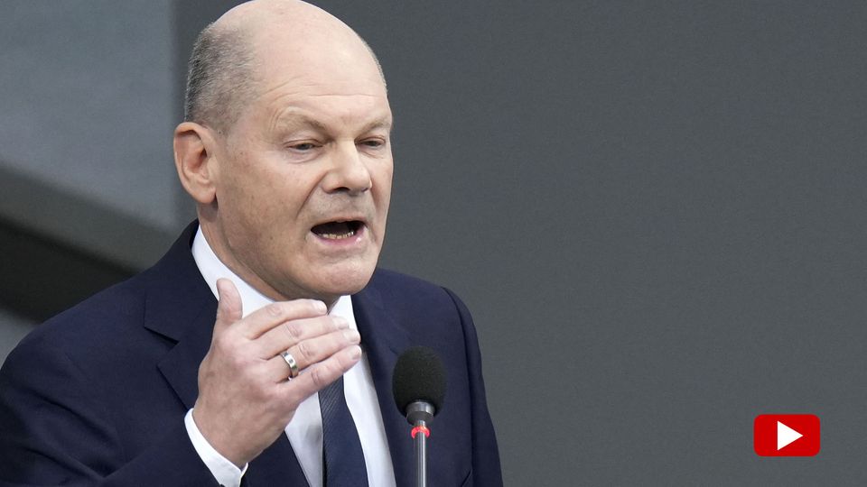 Olaf Scholz in der 156. Sitzung des Deutschen Bundestages im Reichstagsgebäude