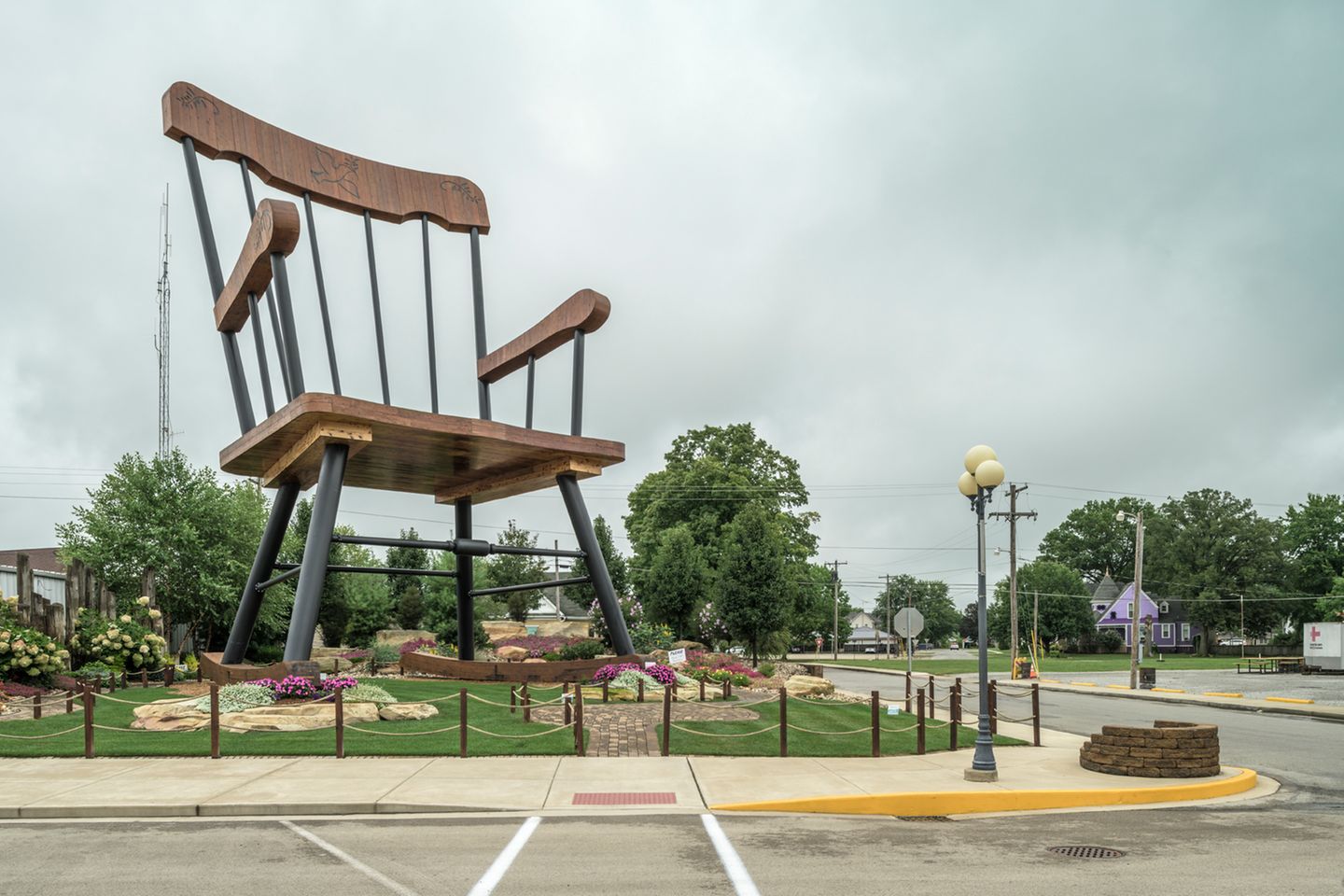 Der größte Schaukelstuhl der Welt steht Casey, Illinois, USA.