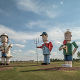 Riesenblech Figuren sind am High-Way in North Dakota zu sehen