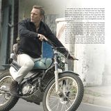 Ausführliche Texte ordnen die Szenen ein und rekapitulieren den Inhalt. Dazu gibt es immer Geschichten und Anekdoten über die Hintergründe.