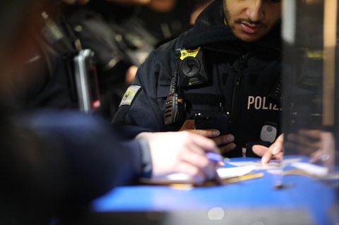 Polizisten in Duisburg: Ohne Kommunikationspanne hätte es den Messerangriff auf zwei Kinder vermutlich nicht gegeben