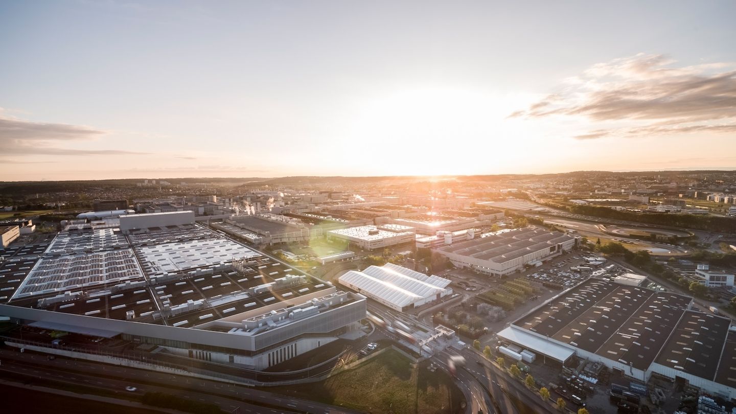 Mercedes-Benz Factory 56