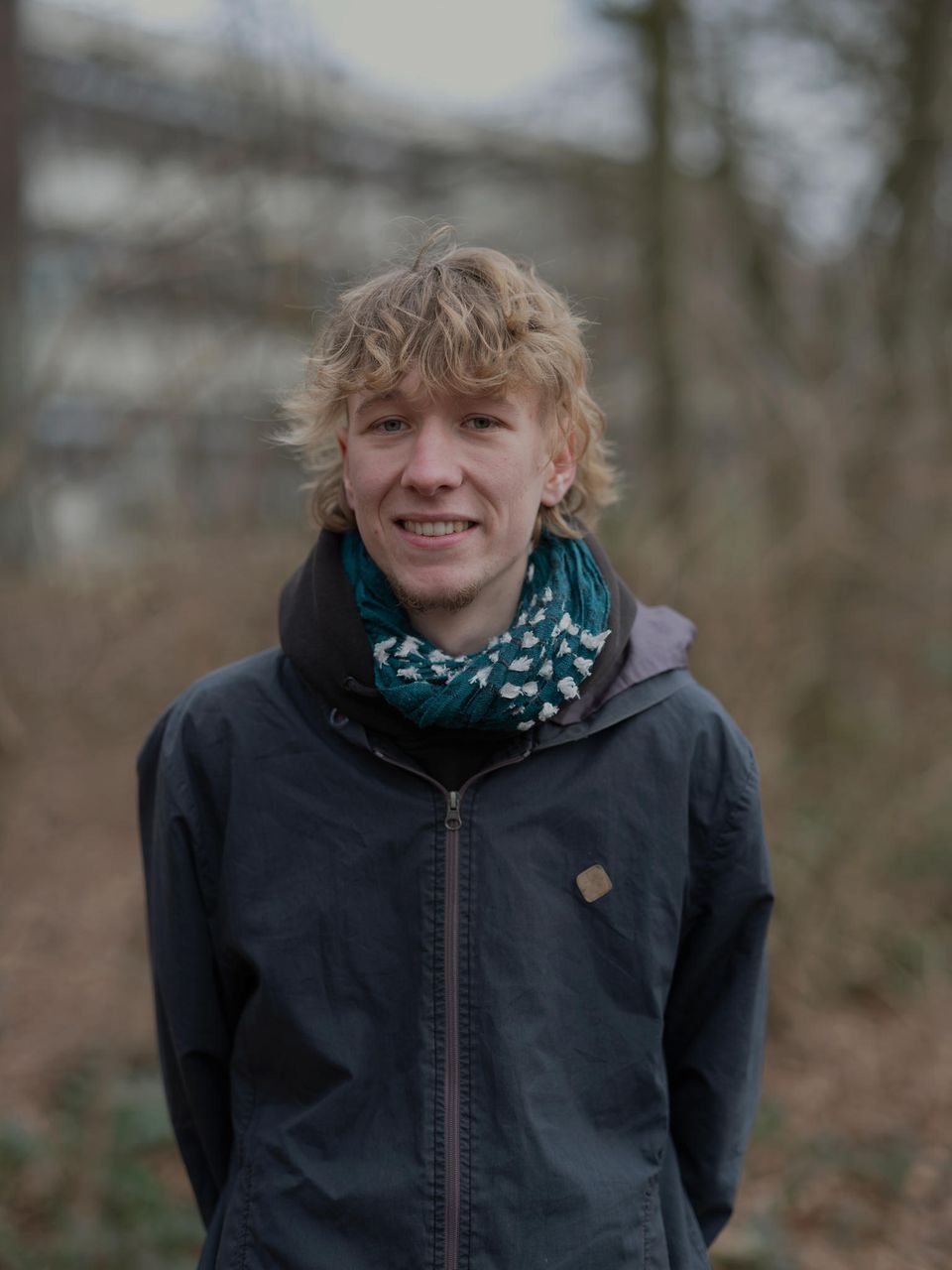 Malte Heusinger draußen, Mitglied der Letzten Generation Malte Heusinger draußen, Mitglied der Letzten Generation