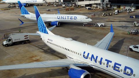 Eine Passagiermaschine von United Airlines hat im Flug etwas verloren