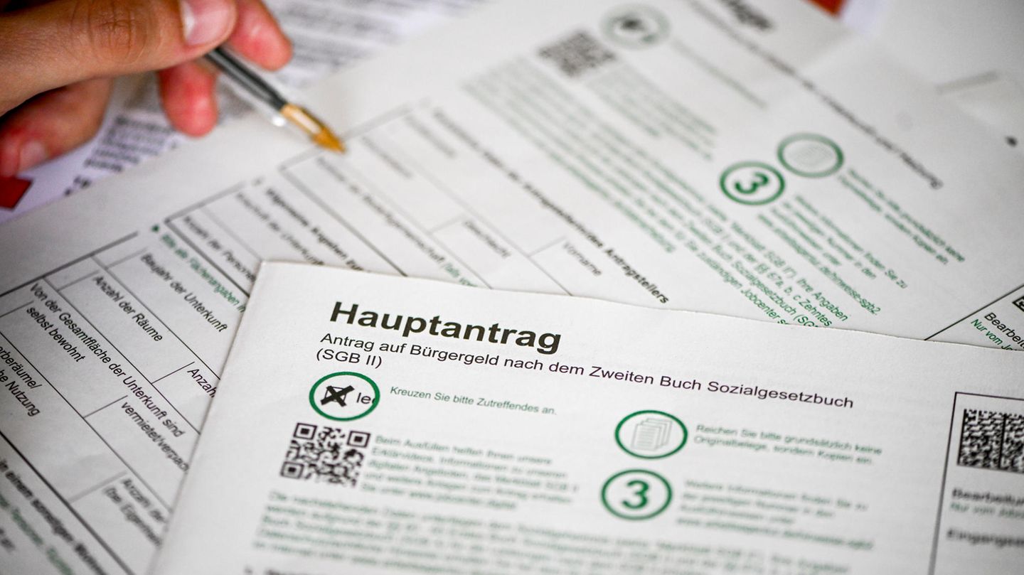 Citizens’ benefit reform: An attack on Germany’s social system?