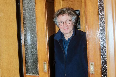 Der Schriftsteller Ingo Schulze in seiner Berliner Wohnung