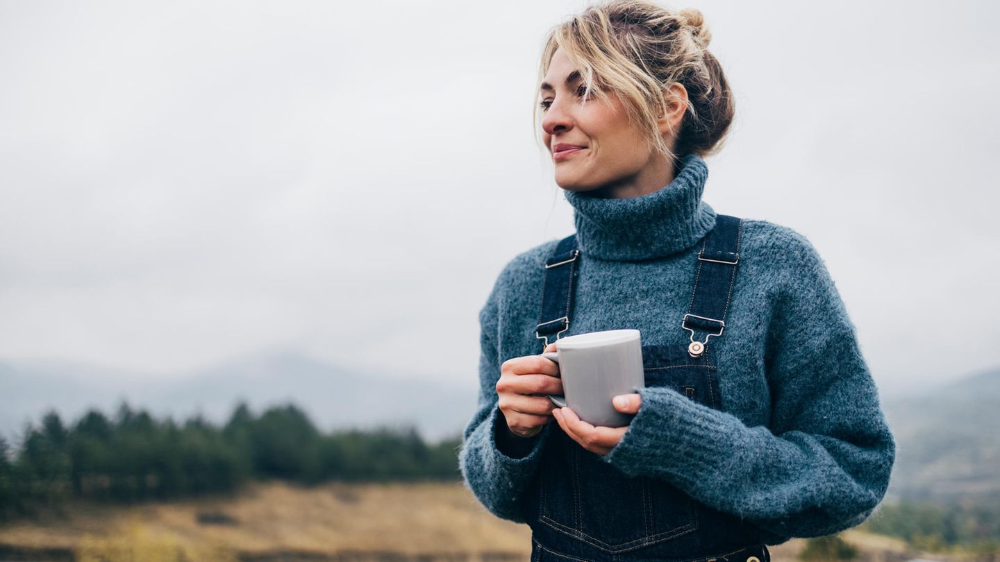 Glückliche Frau in Finnland