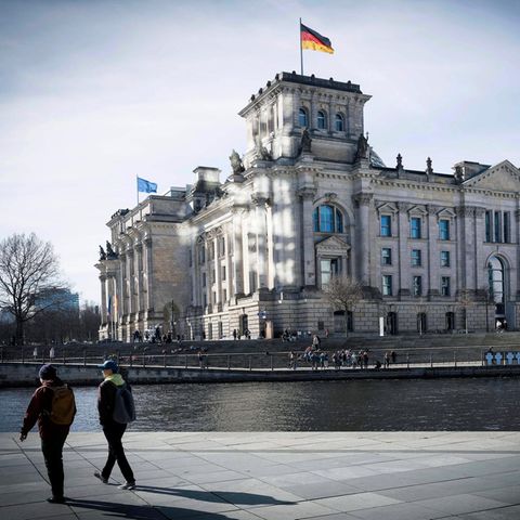 Ort bundesdeutscher parlamentarischer Demokratie: Der Reichstag in Berlin