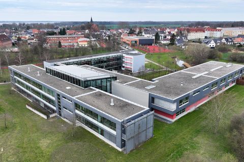 Blick auf das Richard- Wossidlo- Gymnasium in Ribnitz- Damgarten am 15. März 2024,