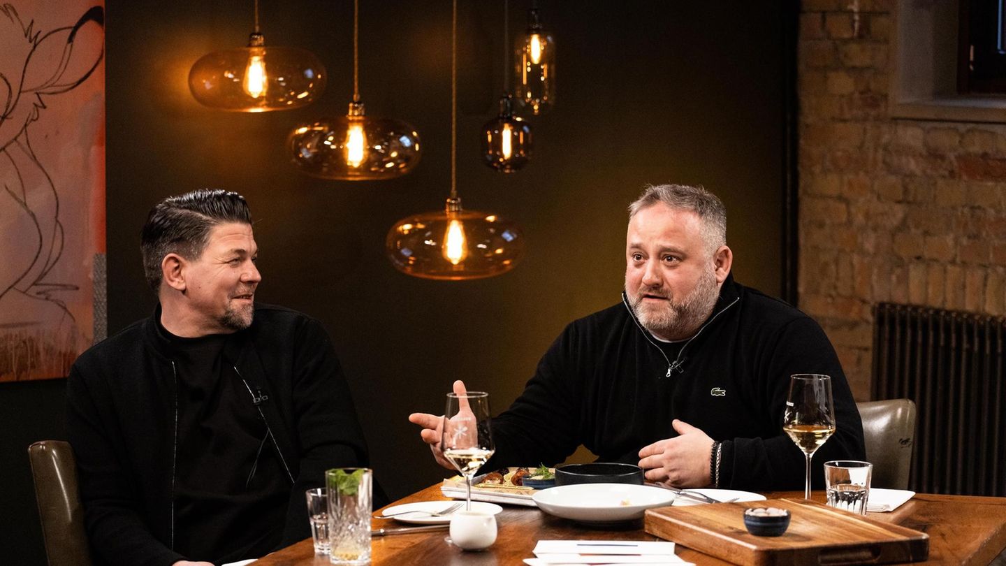 "Kitchen Impossible": Tim Mälzer ganz verliebt: Im Duell gegen den besten Koch des Baltikums wird er zur Schmusekatze