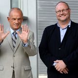 Im TV-Format "Markus Lanz" traf Harksen auf Peter Hahne. "Was war der Grund für diese unermessliche Gier?", wurde in der Sendung gefragt. Der Journalist und Theologe Peter Hahne hatte sich zuvor mit dem Thema Gier und Neid intensiv beschäftigt.