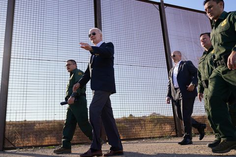 Joe Biden besucht in El Paso die Grenze zwischen den USA und Mexiko