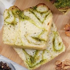 Einfach und lecker: Bärlauch-Brot für das Osterfest