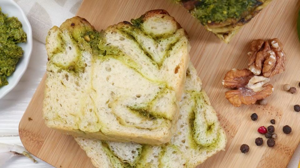 Einfach und lecker: Bärlauch-Brot für das Osterfest