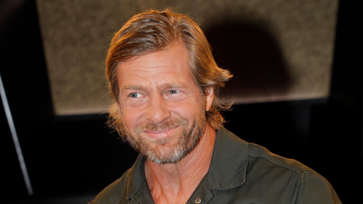 Henning Baum talks about toxic masculinity in an interview
