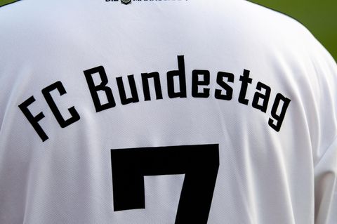 Die Rückseite des Trikots des FC Bundestag
