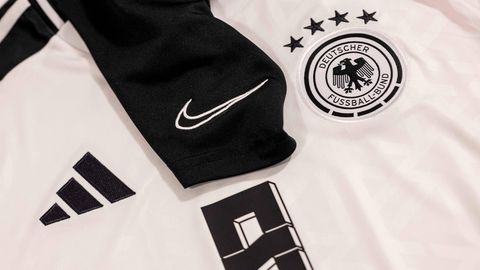 Erst vor zwei Wochen stellte Adidas das neue DFB-Trikot für die Heim-EM vor. Jetzt killt Nike den PR-Coup