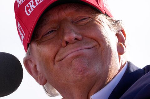 Donald Trump grinst