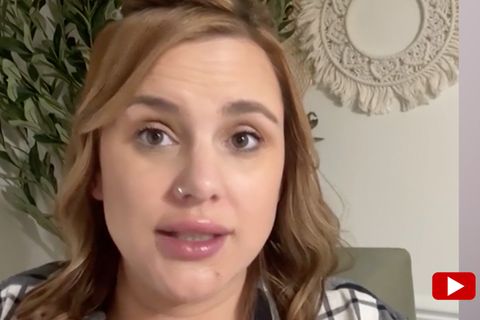 Reaktion einer Mutter beim Gender Reveal spaltet das Netz Reaktion einer Mutter beim Gender Reveal spaltet das Netz