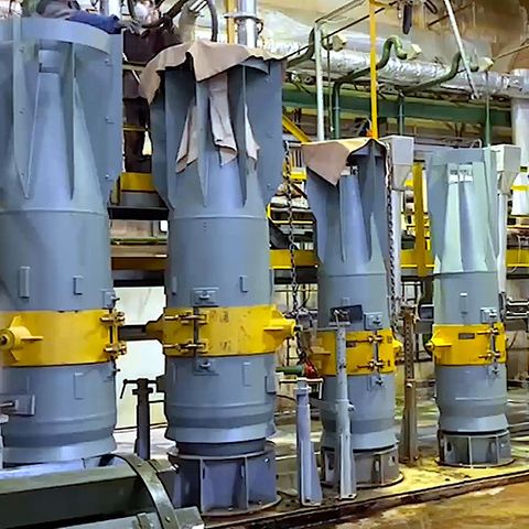 In der Fabrik wurden die FAB 3000 aufgestellt