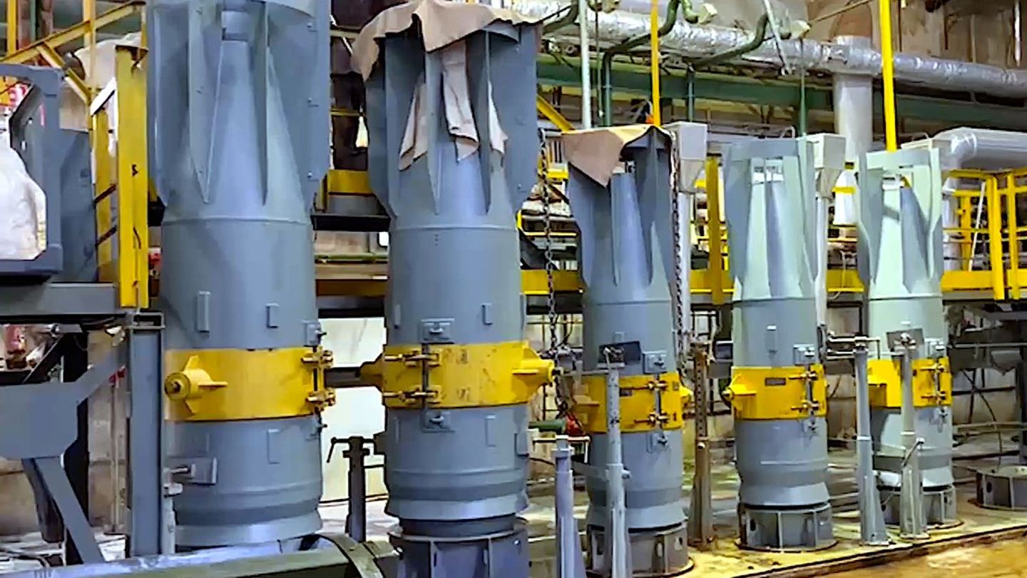 In der Fabrik wurden die FAB 3000 aufgestellt