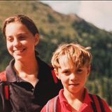 Kates Bruder James Middleton postete ein gemeinsames Kindheitsfoto auf Instagram und schrieb dazu: "Im Laufe der Jahre haben wir viele Berge gemeinsam erklommen. Als Familie werden wir auch diesen Berg mit dir besteigen."