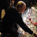 Inzwischen sind auch internationale Terrororganisationen bei Anschlägen involviert: Bei einem Selbstmordanschlag auf die U-Bahn in St. Petersburg sterben mehr als ein Dutzend Menschen, viele weitere werden verletzt. Die radikalislamische Gruppierung Imam-Schamil-Bataillon bekennt sich später zu dem Anschlag. Der Gruppe steht im Verdacht, Verbindungen zum Terrornetzwerk Al Kaida zu haben. Sie droht mit weiteren Anschlägen auf Ziele in Russland und anderen Ländern, die Krieg gegen Muslime führten. Russland hatte sich 2015 in den syrischen Bürgerkrieg eingeschaltet, um Präsident Baschar al-Assad gegen die Opposition und auch gegen die IS-Miliz zu unterstützen.