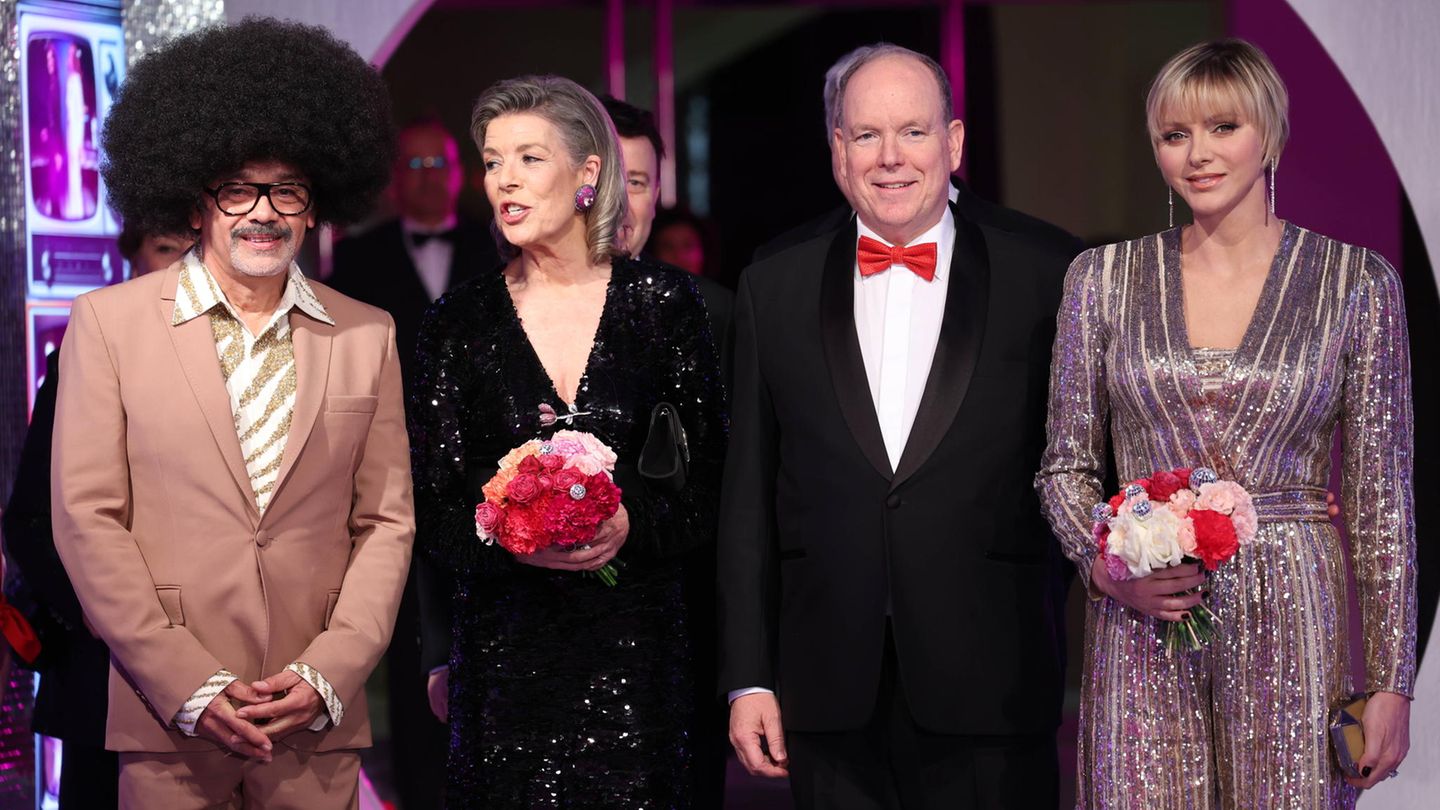 People of today: Monaco in disco fever: Prince Albert and his wife Charlène celebrate at the Rose Ball