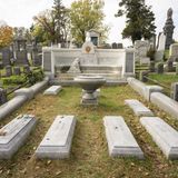 Das auffällige Grab von Harry Houdini in New York