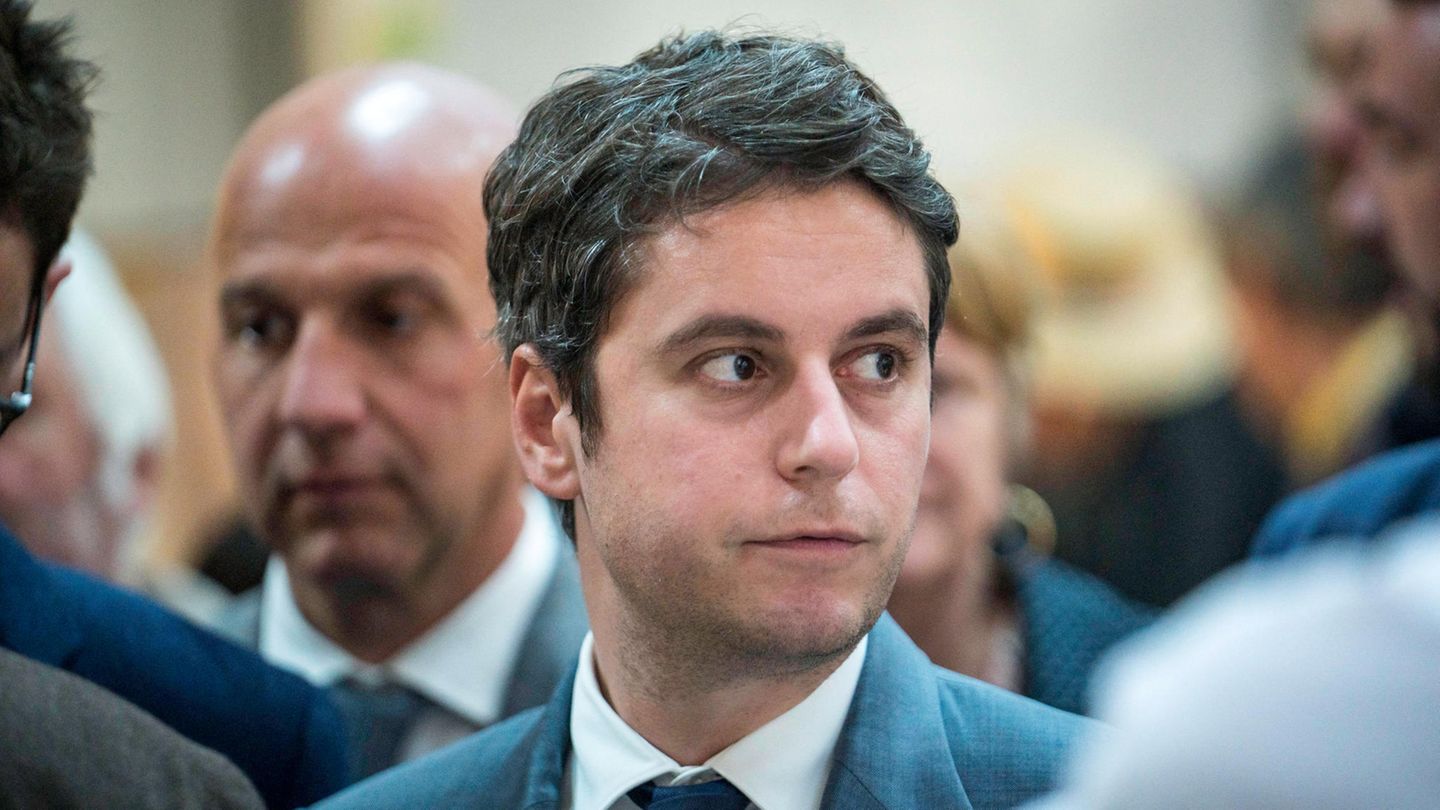 Frankreichs Premierminister Gabriel Attal äußerte sich am Sonntagabend bei X, vormals Twitter