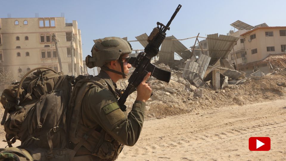 Israëlische troepen voeren militaire operaties uit in de stad Chan Junis in de zuidelijke Gazastrook