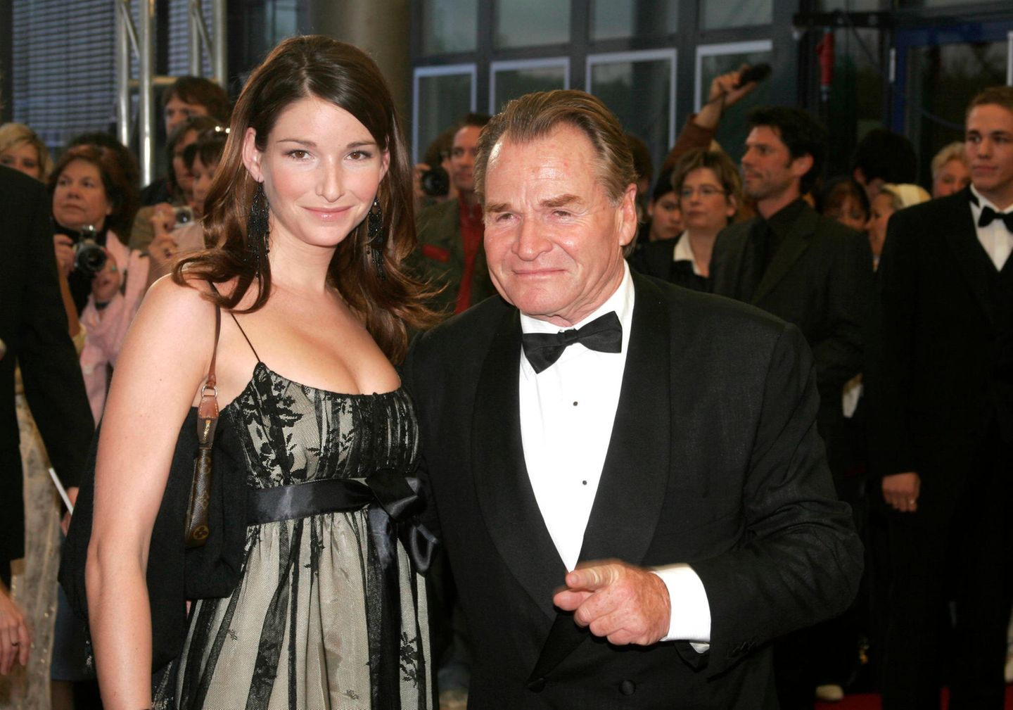 Fritz Wepper mit Tochter Sophie auf dem roter Teppich bei der Verleihung des Deutschen Fernsehpreises Fritz Wepper mit Tochter Sophie auf dem roter Teppich bei der Verleihung des Deutschen Fernsehpreises