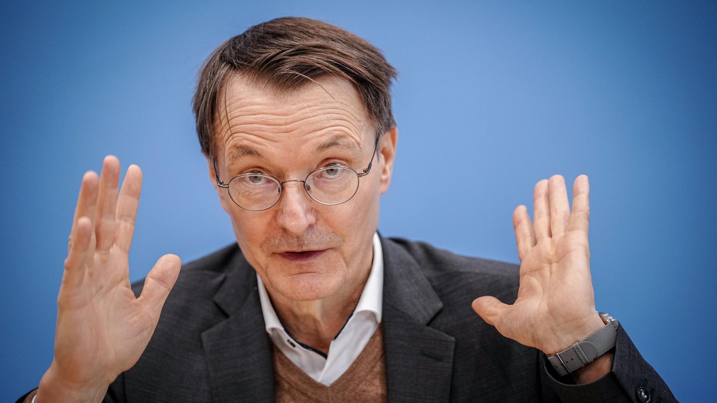 Gesundheitsminister Lauterbach: Rückendeckung für RKI