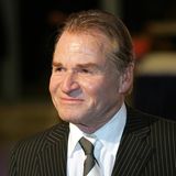 Fritz Wepper in einem Anzug.