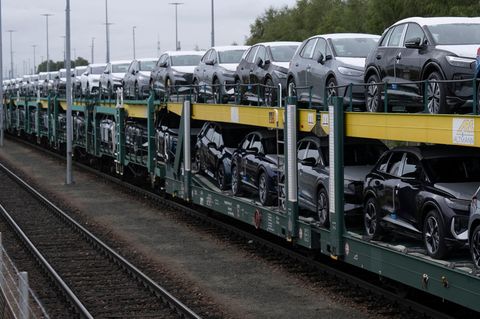 Konjunkturkrise im Autormarkt? E-Autos auf dem Güterzug