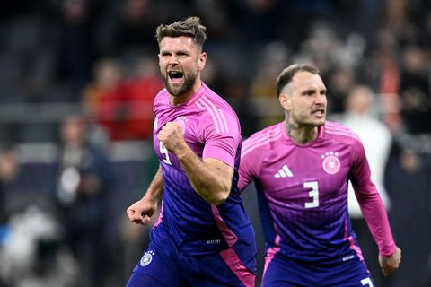 Niclas Füllkrug springt mit geballter Faust in die Luft, nachdem er das 2:1 gegen die Niederlande gemacht hat